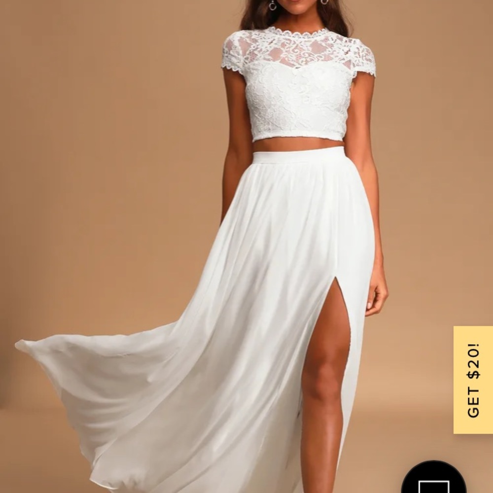 Small Lulu’s Sweet Stunner White Lace Two Piece! Bridal Shower or Micro Wedding!